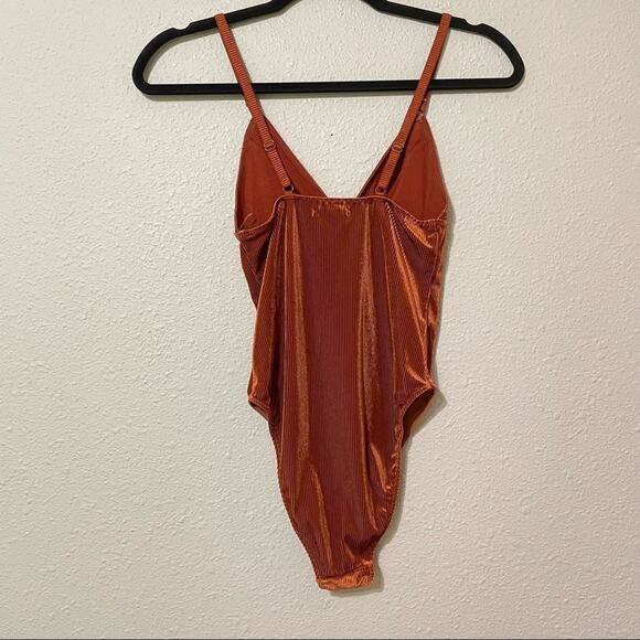 Urban Outfitters Out From Under Rust Orange Ribbed Bodysuit XS - Picture 3 of 8